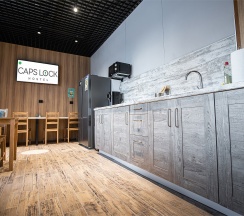Мужской (блок 1) в Caps Lock Hostel