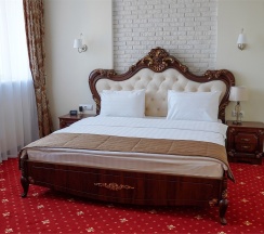 Бизнес Люкс (трёхкомнатный) в Роял Парк Отель