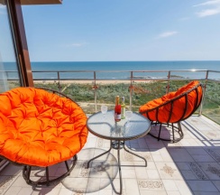 Апартаменты с 2 комнатами с балконом в Tur House