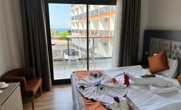 Двухместный номер Standard с частичным видом на море двуспальная кровать в Side Golden Rock Hotel 16+ Adults Only