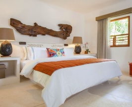 Двухместный номер Oasis двуспальная кровать в Shangri-la Caribe Beach Village Resort