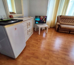 №7 двуспальная кровать с видом на море, бассейн и горы в Elit house