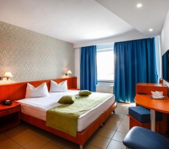 Номер Standard с видом на восход в Hotel Apollo