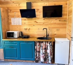 Шале 2. Четырёхместный номер комфорт с видом на лес в Белый волк