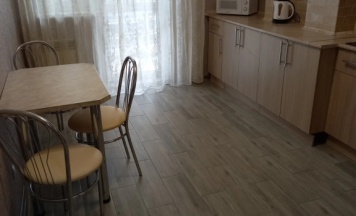 Апартаменты с балконом в Квартира на Крымском Проезде 2