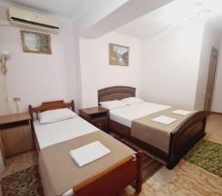 4-местный номер комфорт семейный в Золотой Лев