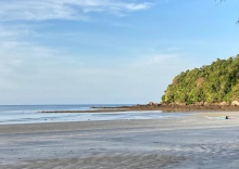 Бунгало beachfront в La-ong Lay