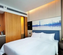Двухместный номер Featured (двуспальная кровать) в Hampton By Hilton Guangzhou Tianhe Sports Center