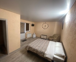 Двухместный номер с двуспальной кроватью  в У реки