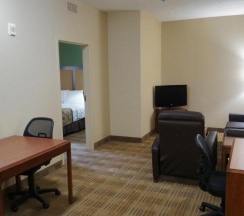 Четырёхместный люкс с 2 комнатами в Extended Stay America Suites - Dallas - Frankford Road