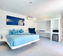 Семейный номер Standard с видом на сад в La Perle Luxury Boutique Hotel