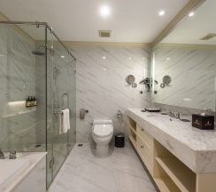 Вилла с 4 комнатами с видом на бассейн в Vinpearl Resort & Spa Nha Trang Bay