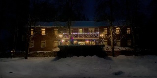 Алтун: Мини-отель Дом над озером