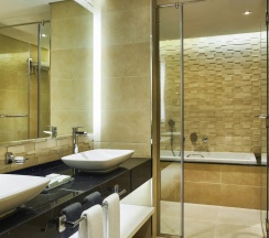 Люкс Prestige с 2 комнатами с видом на город в Mercure Barsha Heights