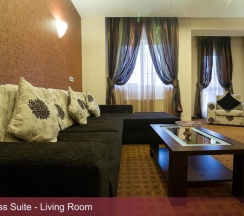 Трёхместные апартаменты Deluxe в Inter Business Bucharest Hotel