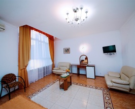 Трёхместный номер в Ясон