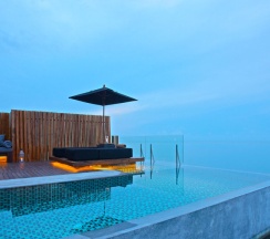Двухместная Pool Villa oceanfront двуспальная кровать в Silavadee Pool Spa Resort