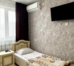 Трёхместный номер Standard в Dvin