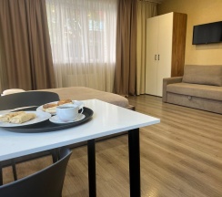 Стандартный номер с двуспальной кроватью в Home Hotel