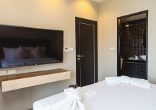 Четырёхместный номер Premium 2 отдельные кровати в Triple L Hotel Patong Beach