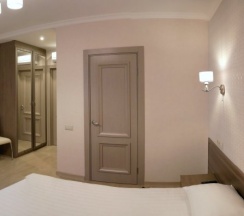 Двухместный полулюкс с красивым видом из окна двуспальная кровать в Отдохни