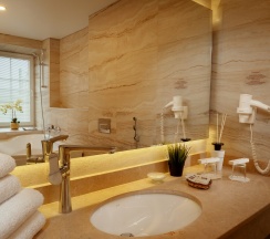 Улучшенный Комфорт (Double/Twin) в Премьер Отель