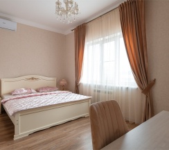 Комфортный улучшенный номер с двухспальной кроватью(King-size+) в Атмосфера