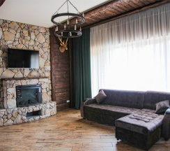 дом Охотник в Панорама