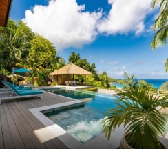 Вилла с бассейном с 4 комнатами в Valmer Resort