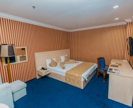 Двухместная семейная студия двуспальная кровать в King Hotel Astana