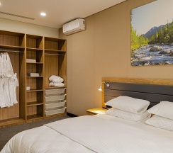 4-комнатные апартаменты люкс проспект Ленина 8 в Кольский