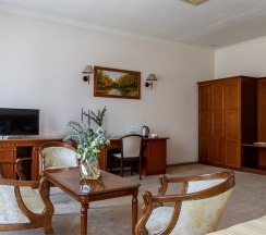 Полулюкс в Голден отель