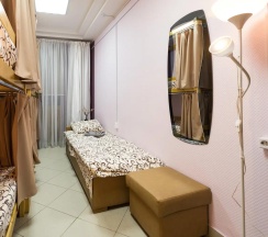 Кровать в женском 4-местном номере (удобства на этаже) в I hostel