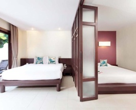 Четырёхместный номер Pool Access с видом на сад в Arinara Beach Resort Phuket