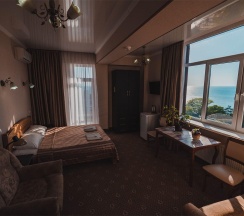 2-комнатный номер стандарт с 1 односпальной и 1 двуспальной кроватью в Анапа