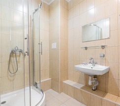 Семейный номер Комфорт с 2-мя односпальными кроватями в Евразийский