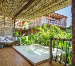 Двухместный номер Shizen Plunge Pool с видом на сад двуспальная кровать в Hotel Shibari Tulum - Restaurant & Cenote Club