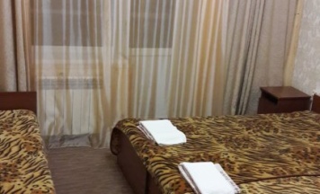 Трёхместный номер Economy в Адель