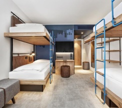 Четырёхместный номер Comfort в H2 Hotel München Olympiapark