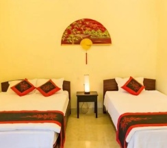 Двухместный семейный номер Standard с видом на сад в Strawberry Garden Homestay