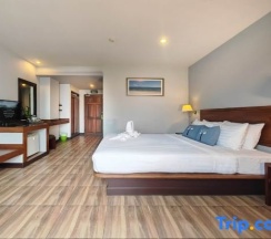 Двухместный номер Superior с видом на бассейн двуспальная кровать в Savotel