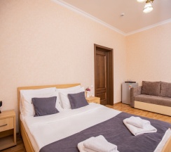 Стандарт 3-местный с двуспальной кроватью и балконом в Джульетта