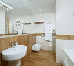 Полулюкс в AurA City Hotel