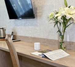 "Стандарт" Стандартный двухместный номер с двуспальной кроватью в Диона