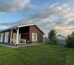 Коттедж с красивым видом из окна в Yousinn Home