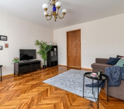 2-комнатные апартаменты улучшенные в Sutki Rent (Сутки Рент) с видом на набережную канала Грибоедова