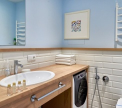 Двухместный люкс двуспальная кровать в Апартаменты Румер в современном жилом комплексе у ТЦ Дана Молл