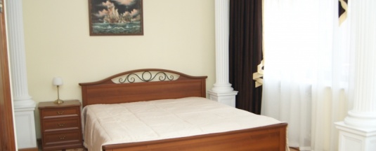 Двухместный номер Делюкс с 1 кроватью и балконом в Династия