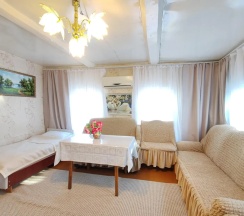 Двухместный коттедж Standard двуспальная кровать в Дом посуточно в Камышле