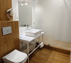 Люкс 3-х комнатный в Эврика